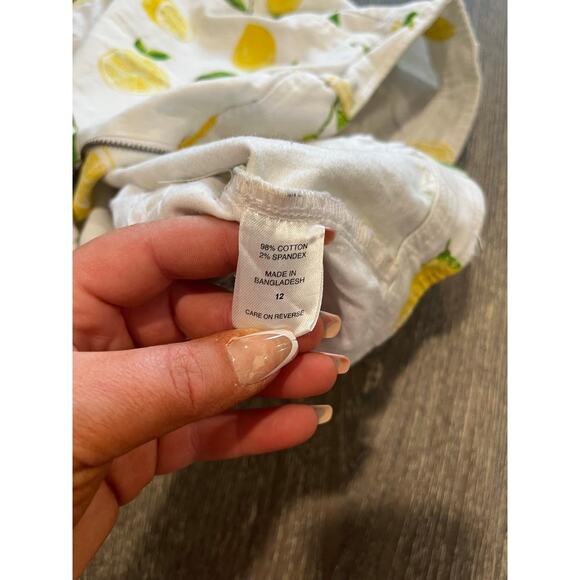 NY&C New York & Company Lemon Shorts Mid Rise Cotton Blend White Yellow Size 12 - Picture 6 of 7